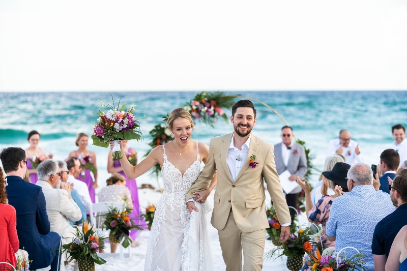 Complete guide on how to plan a beach wedding in Florida